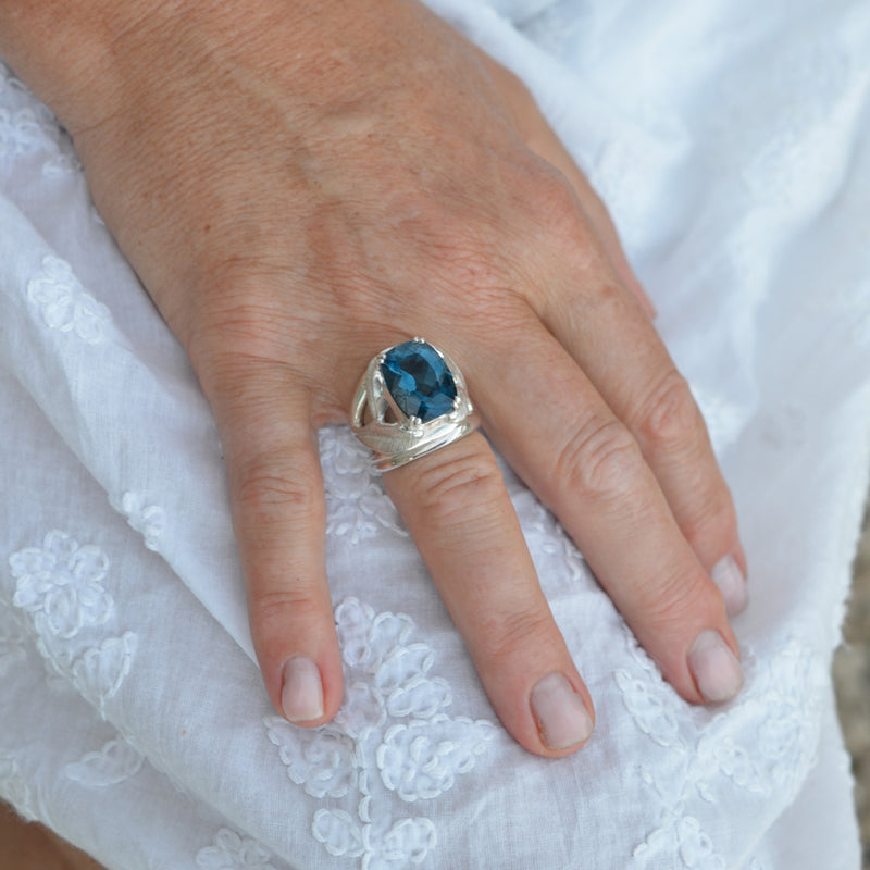 BANYU Handcarved Botanical Cocktail Ring with Gemstone - Victoria von Stein Design